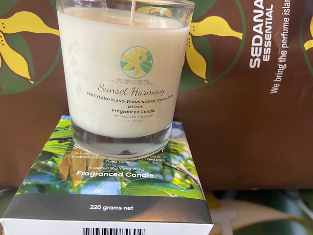 Sunset Harmony : Pure Ylang Ylang Candle - Image 2